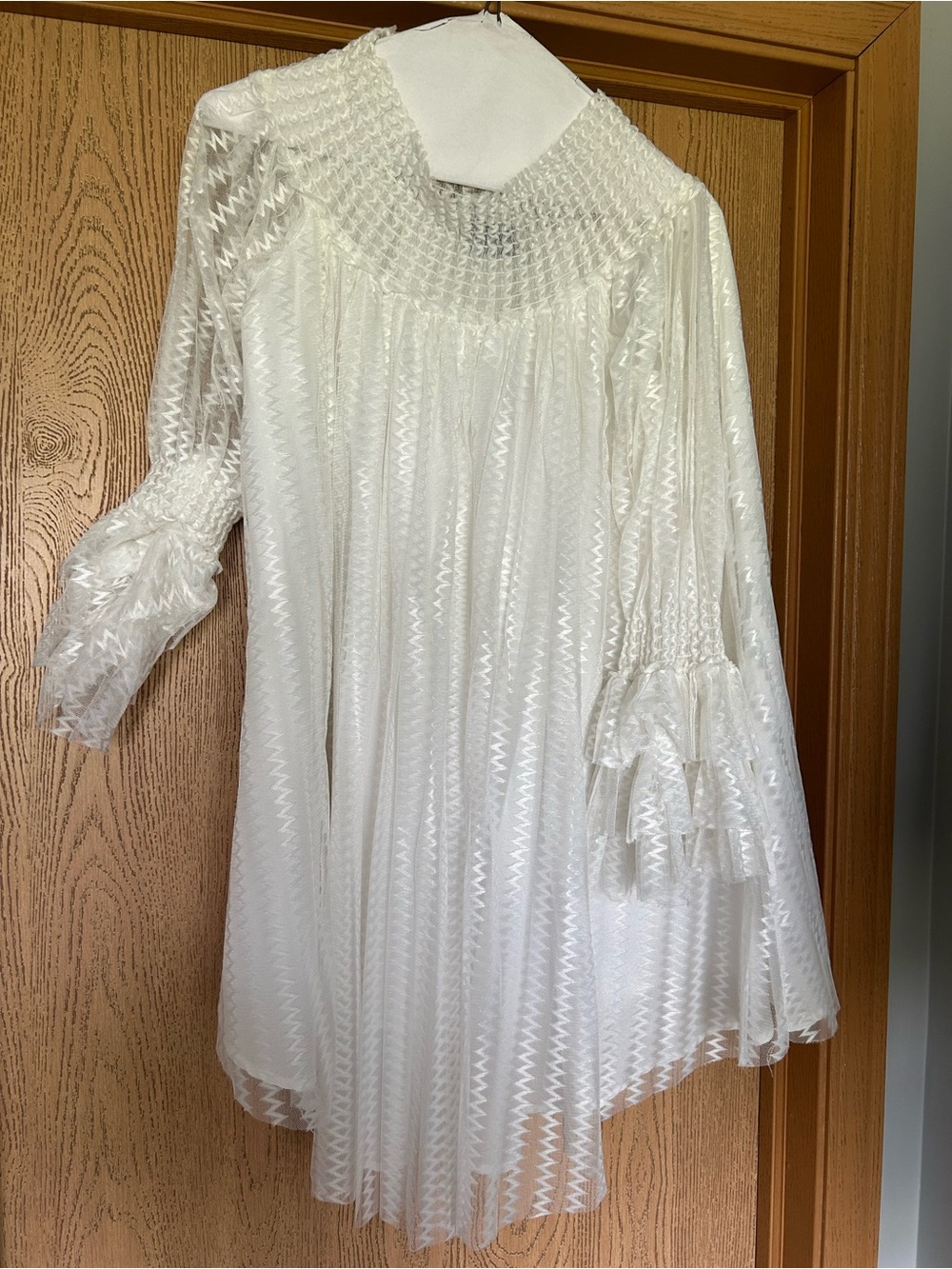 Gracia White Lace Pleated Long-Sleeve Party Dress